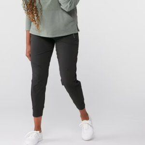 Athleta Trekkie North Jogger Pants in Black size 6